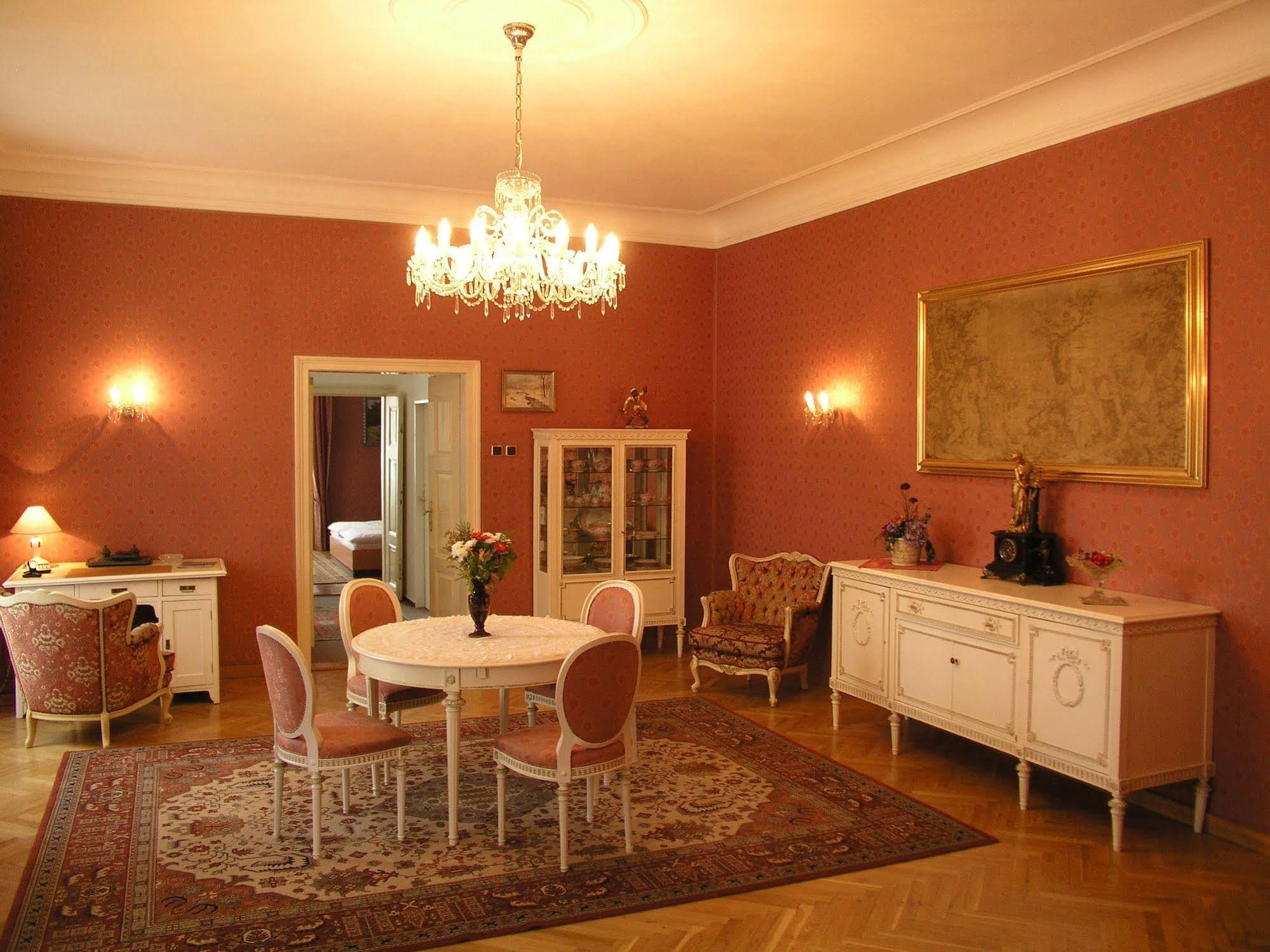 Schlosshotel Zamek Zdíkov Extérieur photo